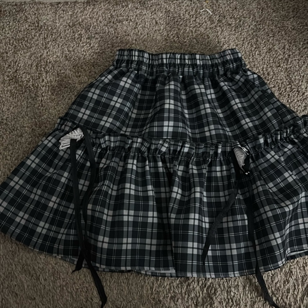 Plaid Skirt used blue, black, white SHORTS UNDERNEATH Size 6 MANJIALAI